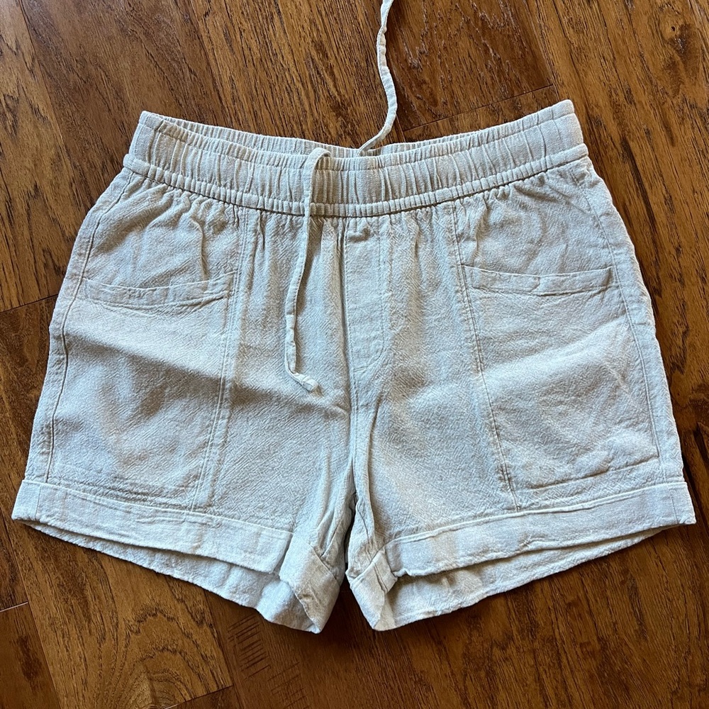 Old Navy linen shorts